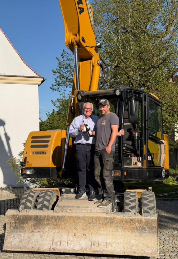 Maibaumaufstellen in Nornheim bei bestem Frühlingswetter ☀️🍻 Da steht er – unser Maibaum 2026! Ein großes Dankeschön an alle Helfer und Bes